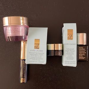 Estée Lauder minis. Resilience multi-effect peptide cream. Advanced night repair